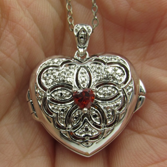 Jewelry - 16" Sterling CZ Heart I Love You Nana Necklace